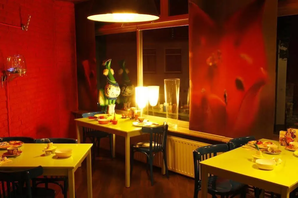 Hotel B&B Lela Valkenburg aan de Geul 2*,  Netherlands